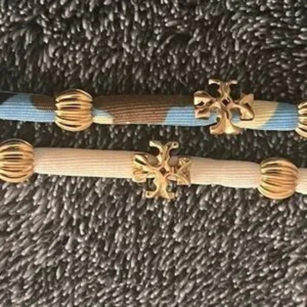 TORY BURCH Small Logo Earrings